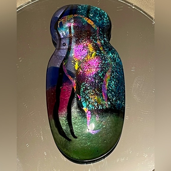 🤩 Artisan Handmade Iridescent Dichroic Glass Pendant - Picture 1 of 4